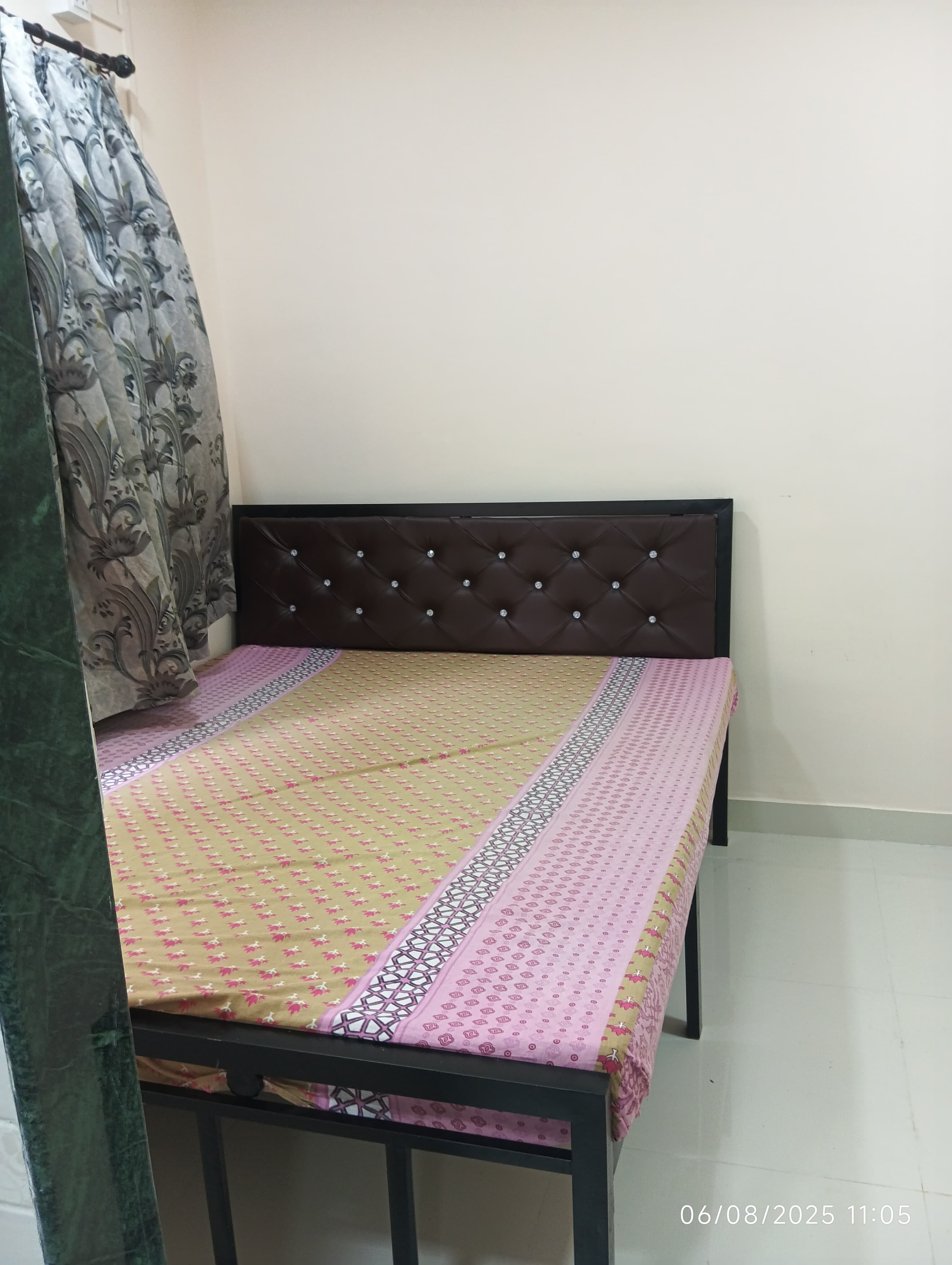 Pg For Rent in Goregaon West 