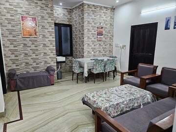 Bedroom in 2 BHK Independent House at Sector 10a – for Rent