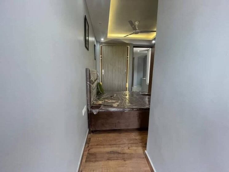 Other, freedom fighters enclave 1 Bedroom 500 Sq.Ft. Apartment In Freedom Fighters Enclave Delhi 9050521