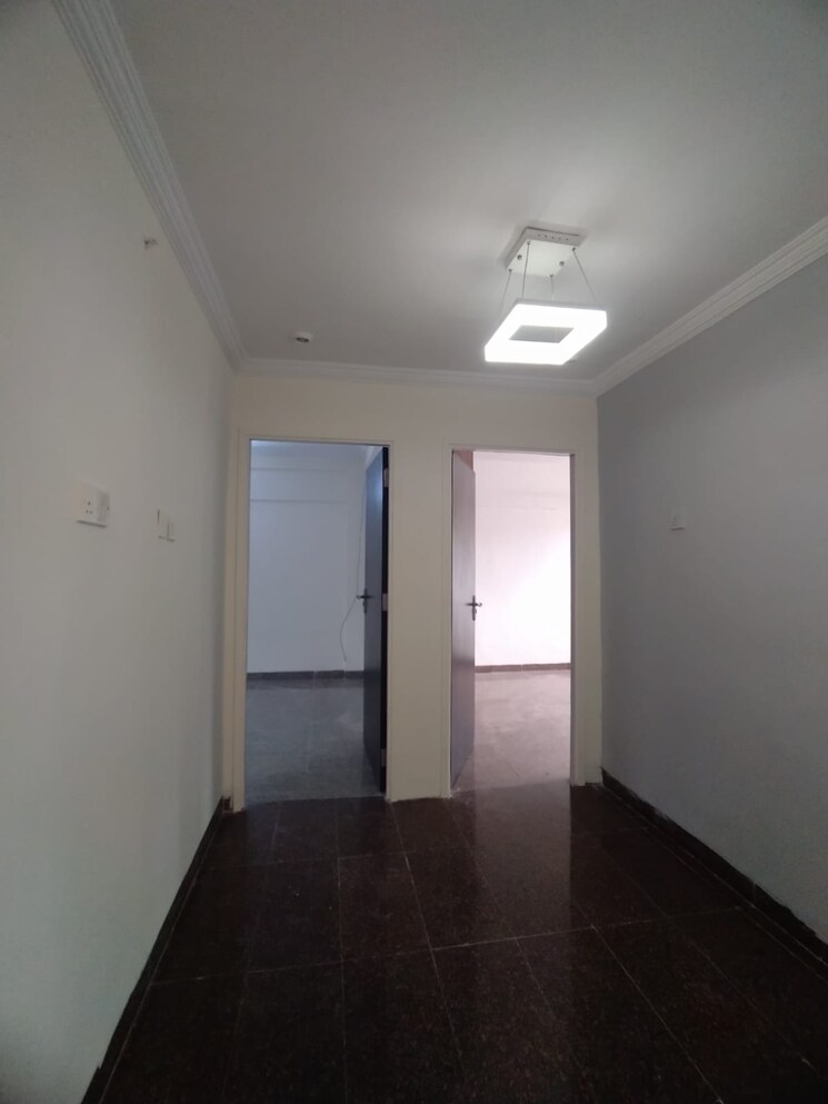 Room, andheri west 3 Bedroom 1200 Sq.Ft. Apartment In Andheri West Mumbai 9050538