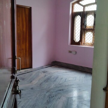 Room in 3.5 BHK Independent House at Vikas Nagar – for Rent