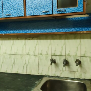 Kitchen in 3.5 BHK Independent House at Vikas Nagar – for Rent