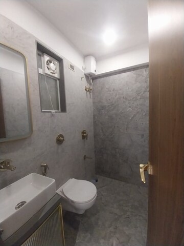 Bathroom in 1 BHK Apartment at Andheri West – for Rent