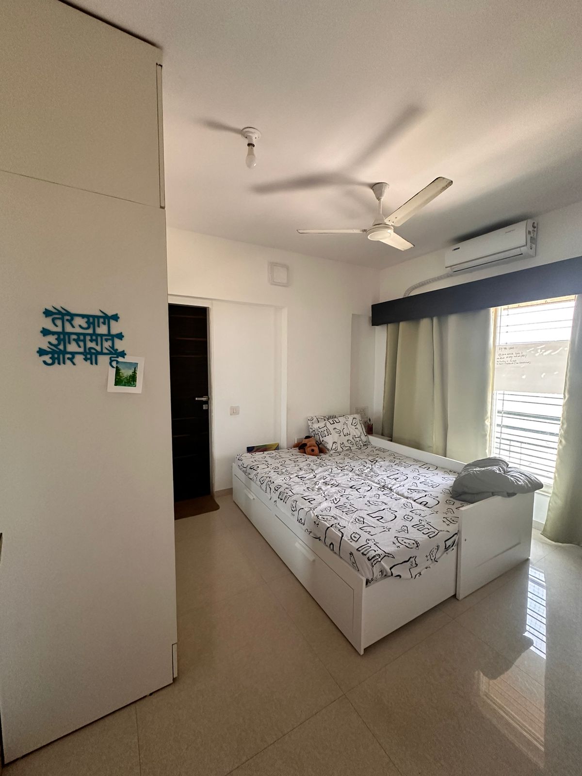 3 BHK + Pooja Room Apartment For Rent in Gurukrupa Marina Enclave