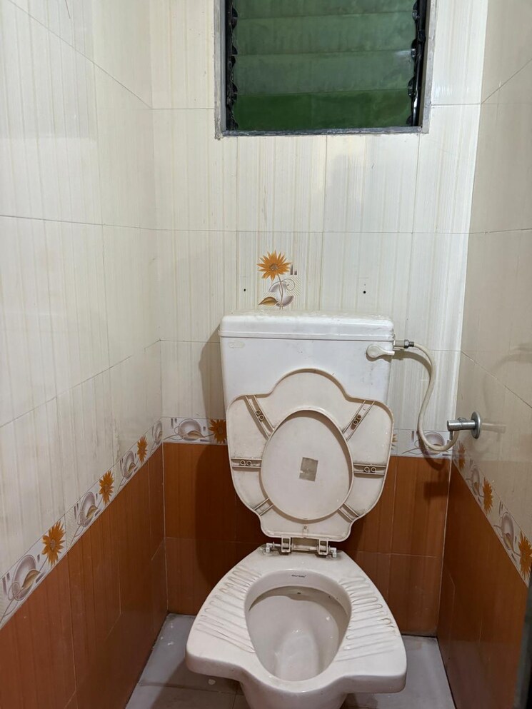 Bathroom, valram-payal-park-chs 1 Bedroom 680 Sq.Ft. Apartment In Karanjade Navi Mumbai 9050595