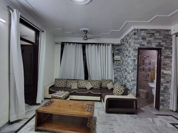 Living Room in 1 BHK Apartment at Andheri West – for Rent