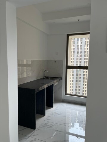 Room in 1 BHK Apartment at Raymond Ten X Era, Pokhran Road No One – for Rent