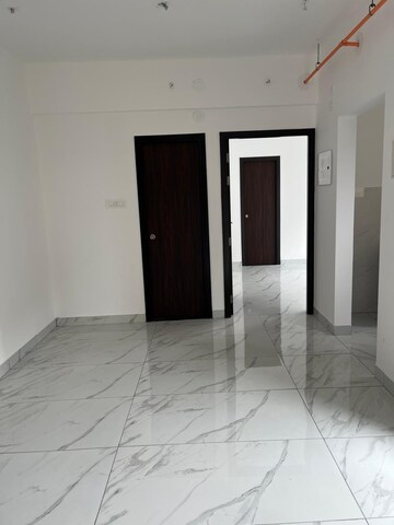 Room in 1 BHK Apartment at Raymond Ten X Era, Pokhran Road No One – for Rent