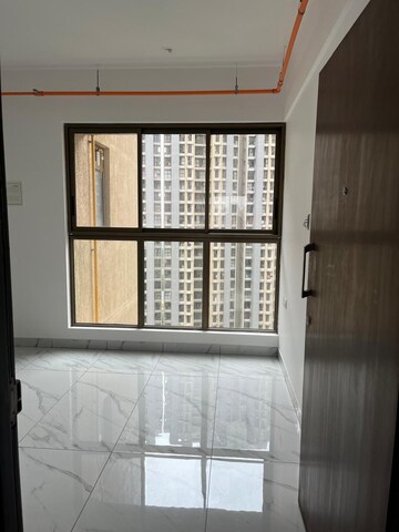 Room in 1 BHK Apartment at Raymond Ten X Era, Pokhran Road No One – for Rent