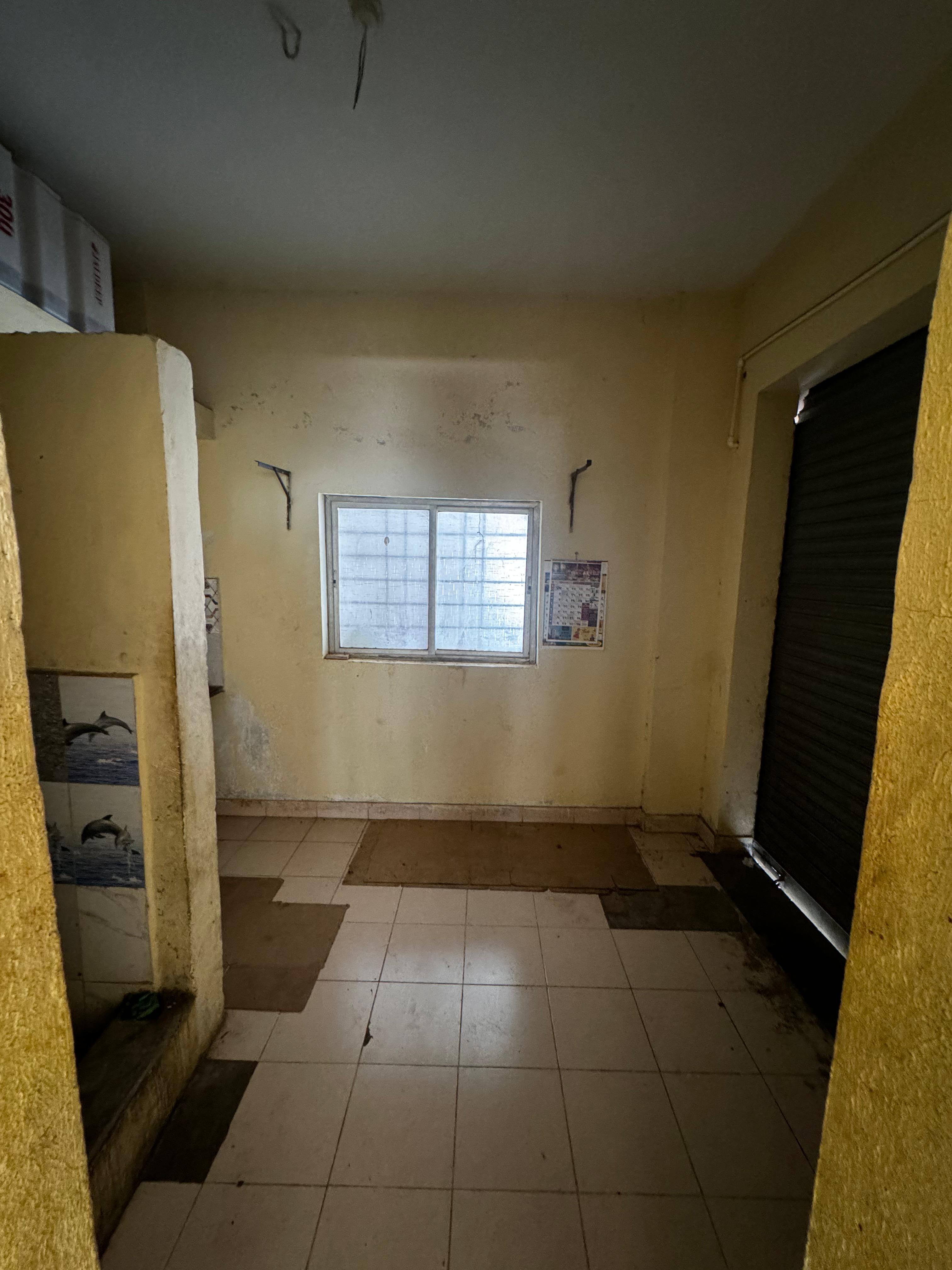 Retail Shop For Sale in Karve Nagar