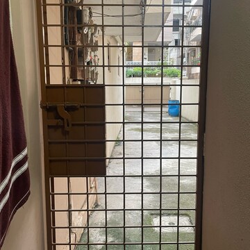 Parking in 1 RK Independent House at Shanthi Nagar – for Rent