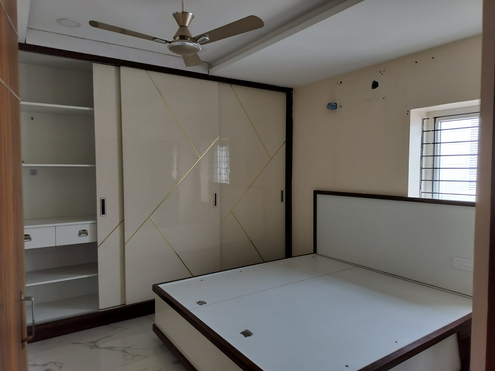 2 BHK + Servant Room Apartment For Rent in Jalsa  Apartments 