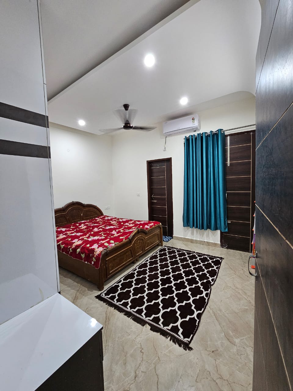 1 BHK + Study Room Apartment For Rent in Golden Estate