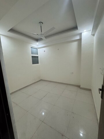Room in 2 BHK Builder Floor at Lucky The Palm Valley, Sector 1 Greater Noida – for Sale