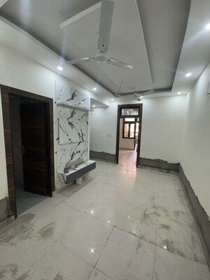 Room in 2 BHK Builder Floor at Lucky The Palm Valley, Sector 1 Greater Noida – for Sale