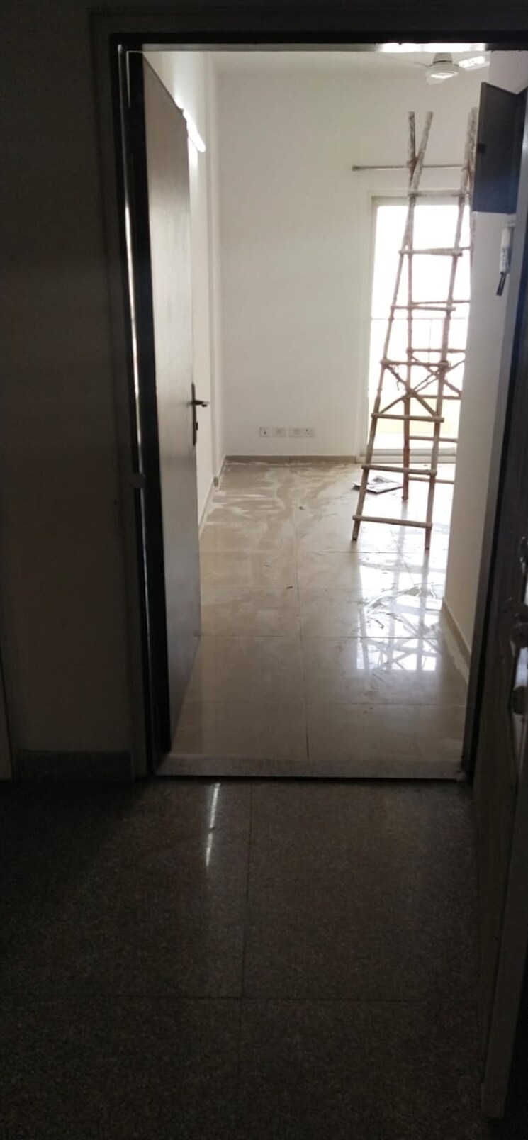 Room, gulshan-vivante 2 Bedroom 1220 Sq.Ft. Apartment In Sector 137 Noida 9050763