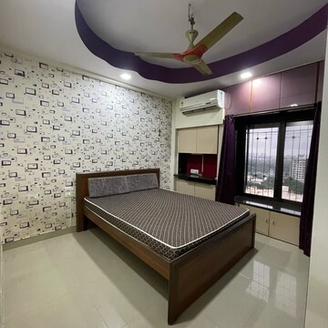 Bedroom in 2 BHK Apartment at Goregaon East – for Rent
