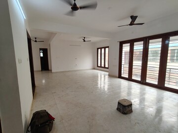 Room in  Office Space in IT/SEZ at Thyagaraya Nagar – for Rent