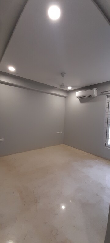 Building Lobby in 3 BHK Apartment at Grand View Jubilee Hills, Jubilee Hills – for Rent