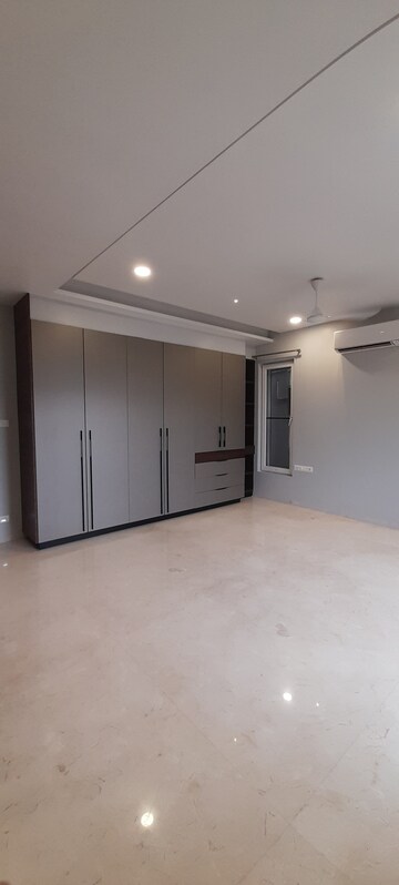 Staircase in 3 BHK Apartment at Grand View Jubilee Hills, Jubilee Hills – for Rent