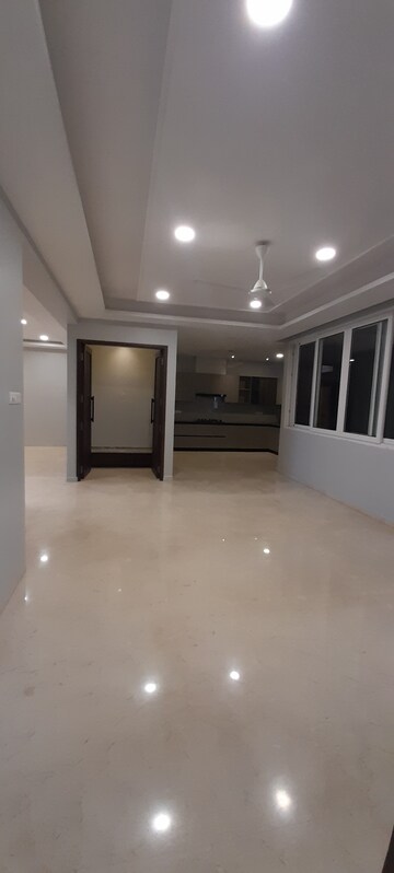 Room in 3 BHK Apartment at Grand View Jubilee Hills, Jubilee Hills – for Rent