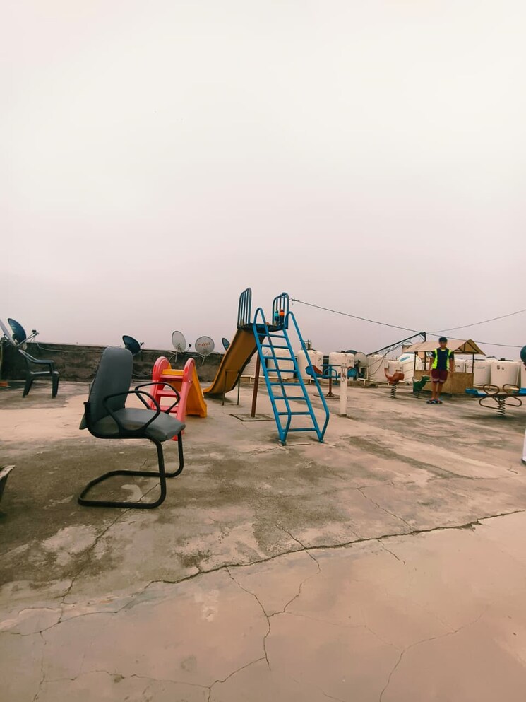 Terrace, dwarka mor 2 Bedroom 675 Sq.Ft. Builder Floor In Dwarka Mor Delhi 9050807