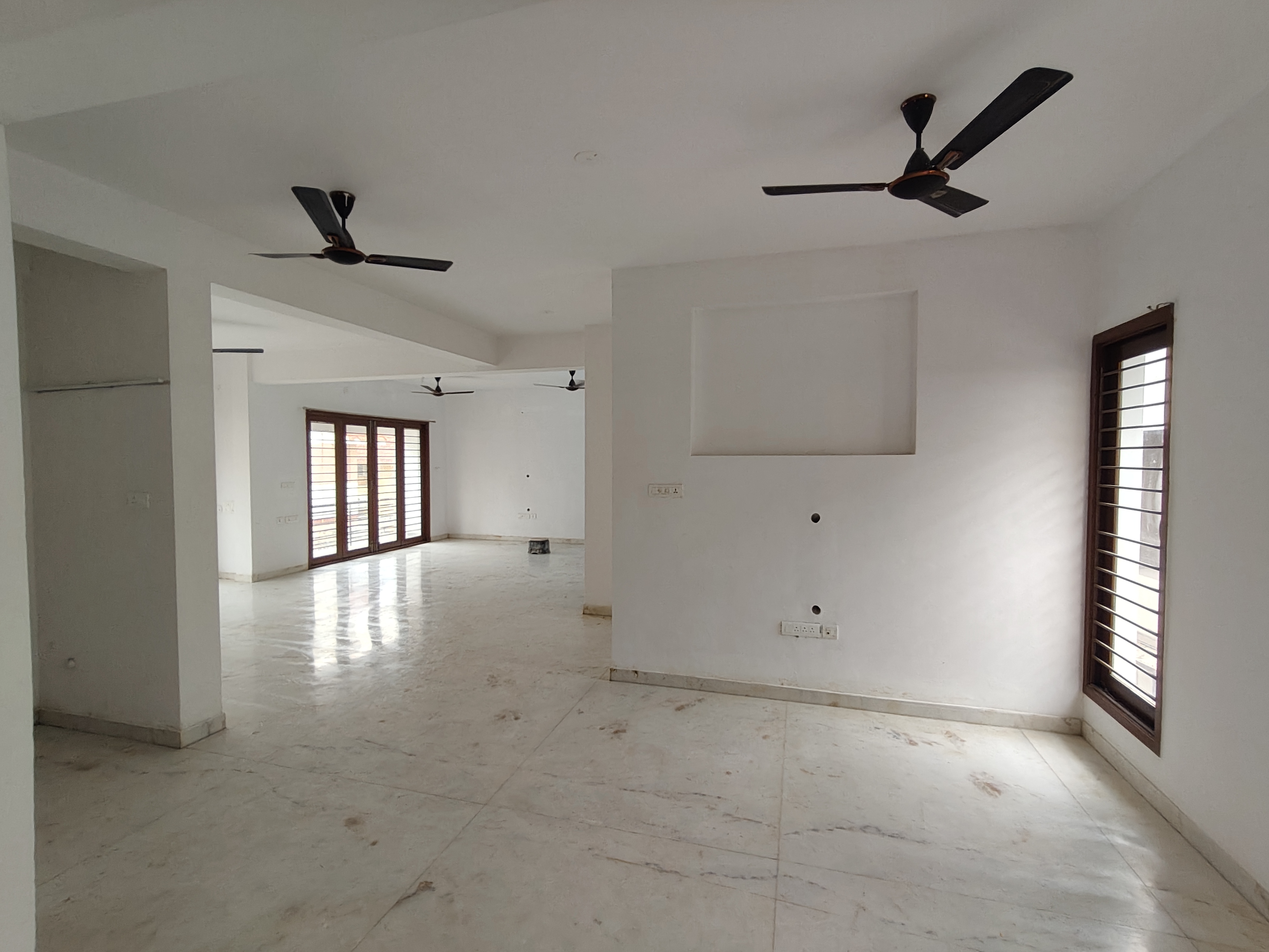 Office Space in IT/SEZ For Rent in Hostel Guest House