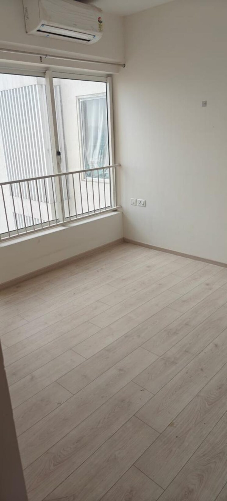 Room, shapoorji-pallonji-joyville-gurgaon 3 Bedroom 1852 Sq.Ft. Apartment In Sector 102 Gurgaon 9050825