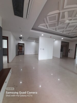 Room in 4 BHK Apartment at Aparna One, Shaikpet – for Sale