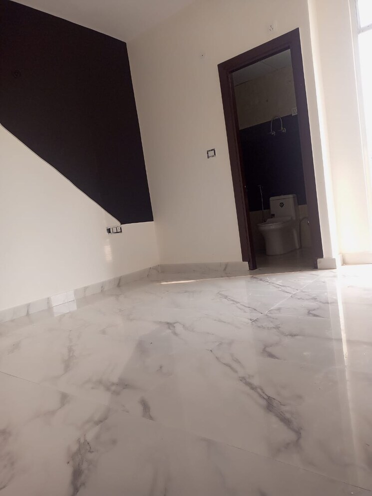 Room, nirmala-royal-residencies 2 Bedroom 950 Sq.Ft. Builder Floor In Sector 73 Noida 9050869