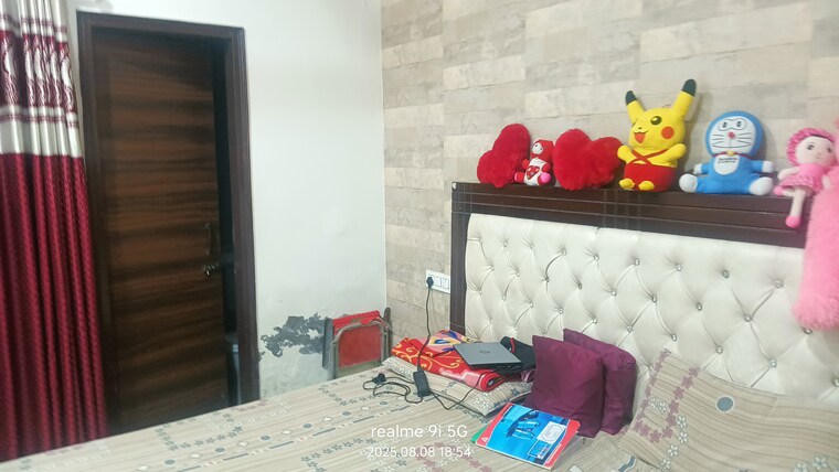 Bedroom, ambala highway 3 Bedroom 100 Sq.Yd. Apartment In Ambala Highway Zirakpur 9050881