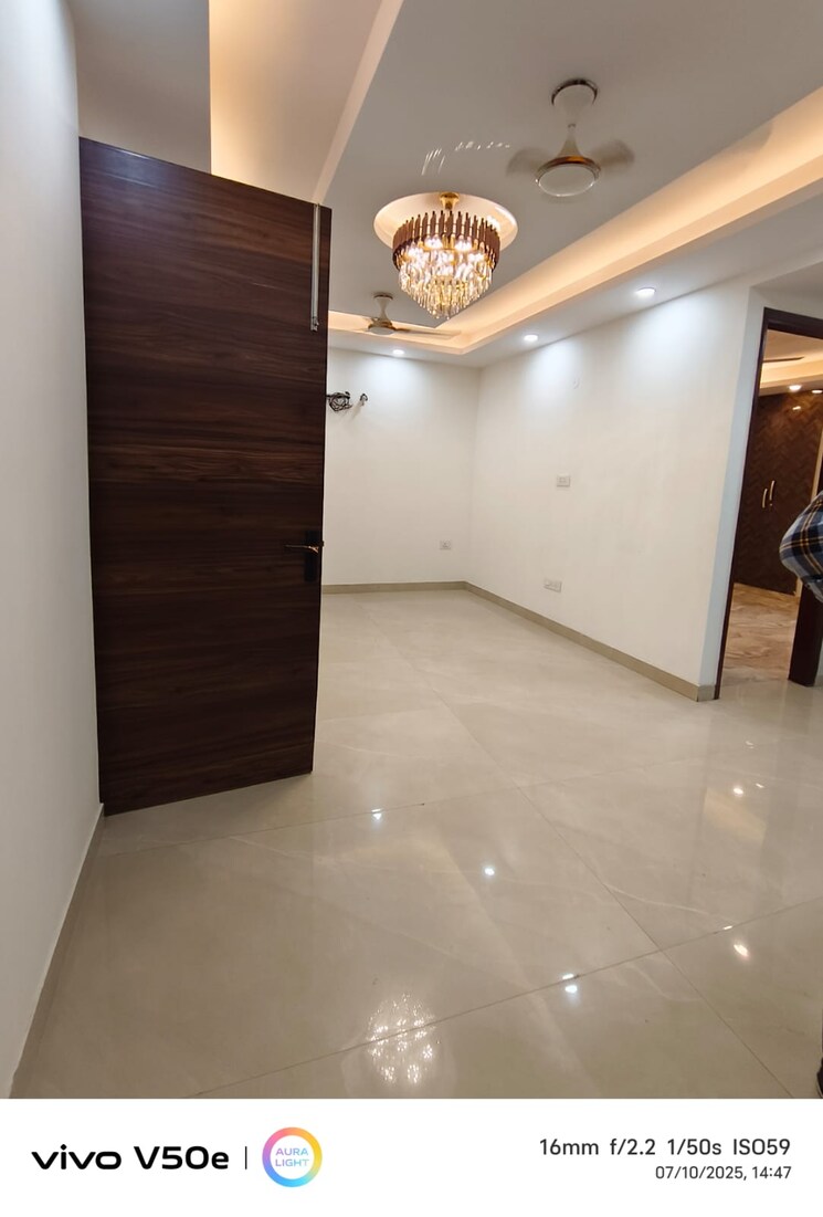 Room, dwarka 1 Bedroom 55 Sq.Yd. Apartment In Dwarka Delhi 9050907