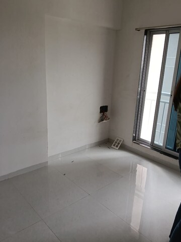 Room in 2 BHK Apartment at Kurla East – for Rent