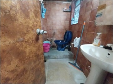 Bathroom in 1 BHK Apartment at Shilp Tower, Lower Parel – for Rent