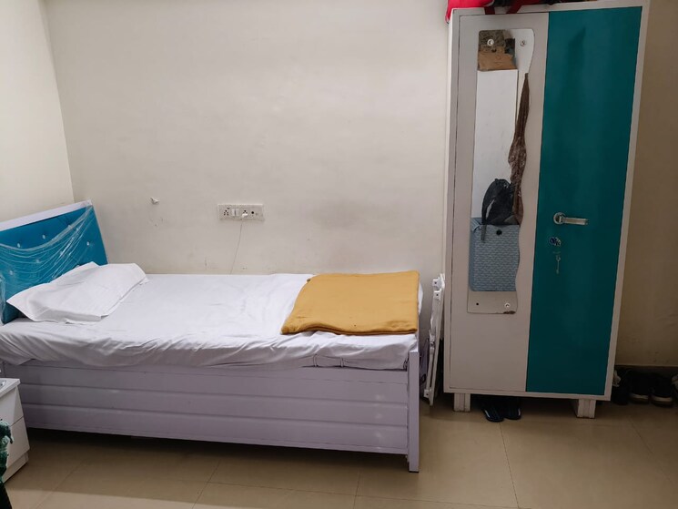 Bedroom, siddharth nagar Pg For Boys & Girls In Siddharth Nagar 9050972