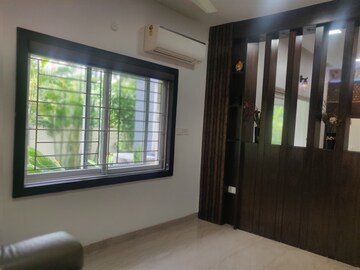 Room in 3 BHK Apartment at Sri Fortune One, Banjara Hills – for Rent