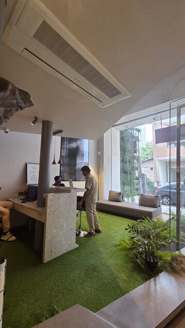 Living Room in  Showroom at Andheri West – for Rent