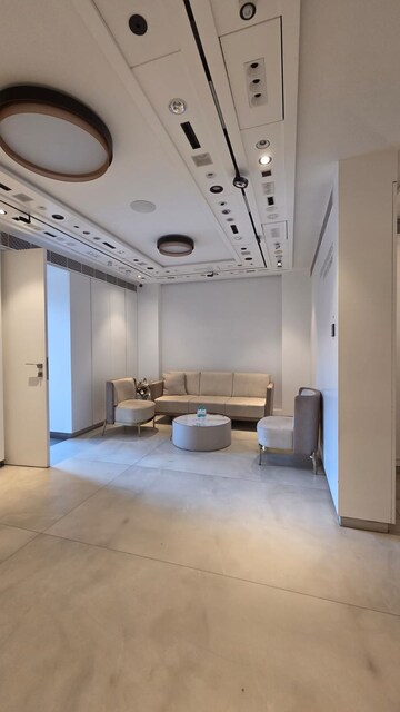Living Room in  Showroom at Andheri West – for Rent