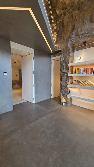 Floor Plan in  Showroom at Andheri West – for Rent