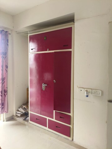 Furnished Amenities in 2 BHK Apartment at ROF Aalayas, Sector 102 – for Rent