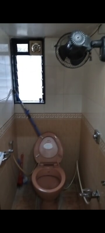 Furnished Amenities in 1 BHK Apartment at Vaibhav Apartment Prabhadevi, Prabhadevi – for Rent