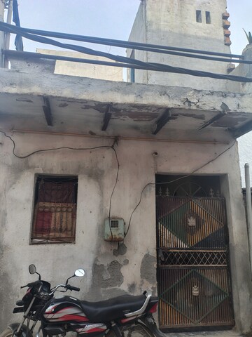Team Area in 5 BHK Independent House at Sector 23 – for Sale