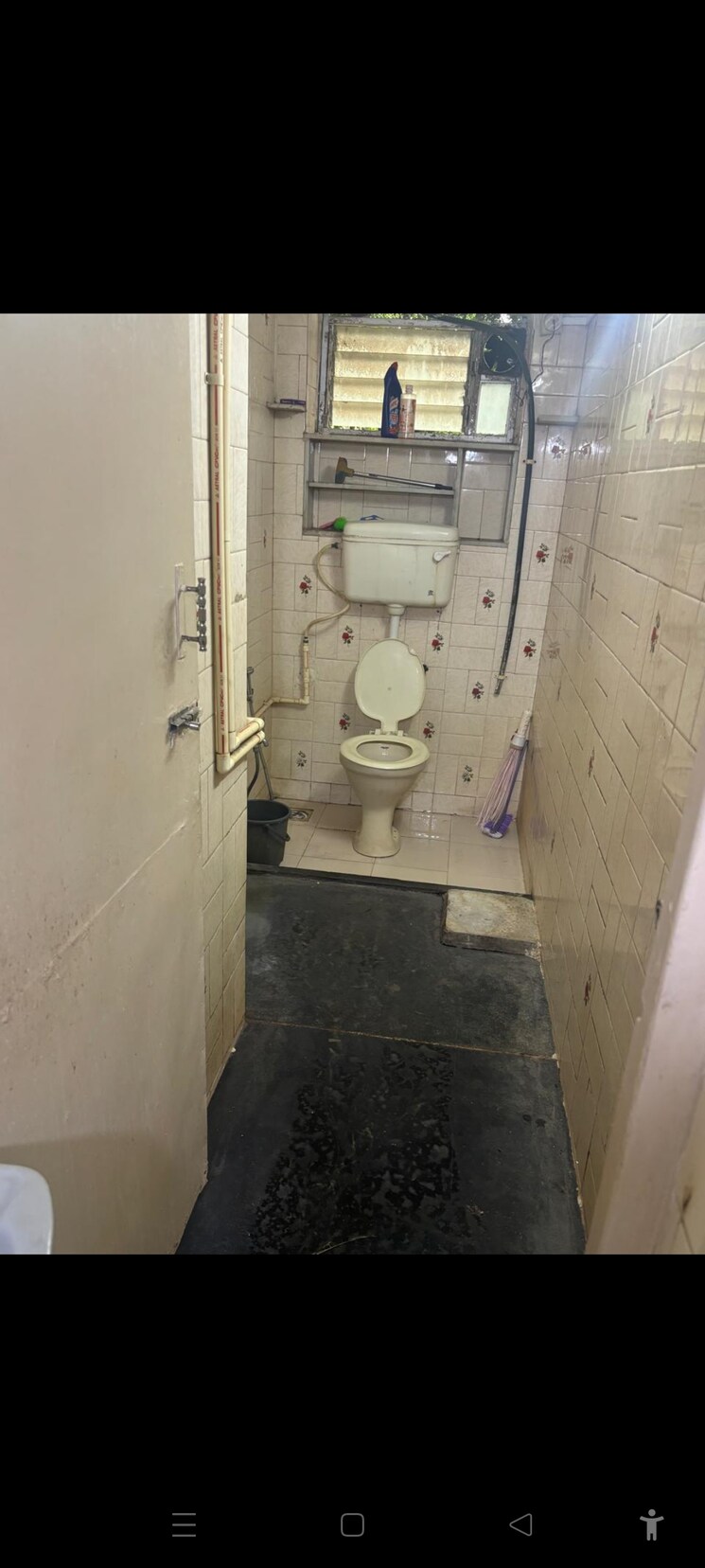 Bathroom, adarsh-nagar-chs-worli 1 Bedroom 350 Sq.Ft. Apartment In Worli Mumbai 9051038