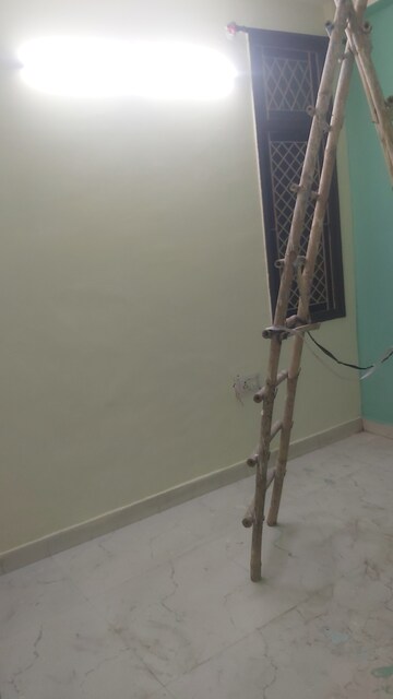 Staircase in 1.5 BHK Builder Floor at Mayur Vihar – for Rent