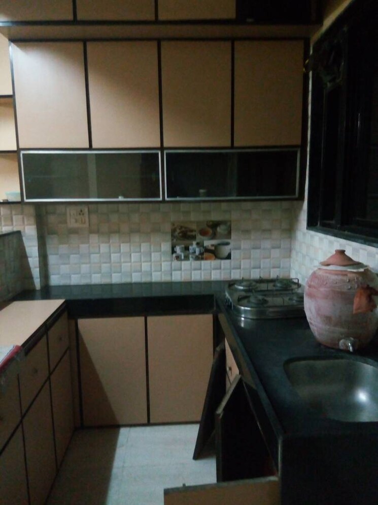 Kitchen, adarsh-nagar-society 1 Bedroom 450 Sq.Ft. Apartment In Worli Mumbai 9051047