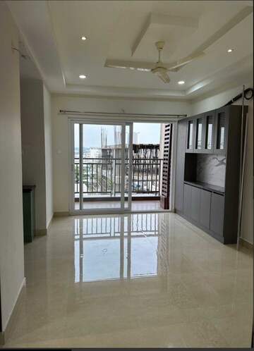 Room in 2 BHK Apartment at Gem Nakshatra, Kokapet – for Rent