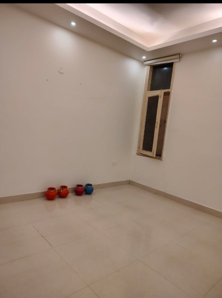 Room, chittaranjan park 2.5 Bedroom 1155 Sq.Ft. Builder Floor In Chittaranjan Park Delhi 9051062