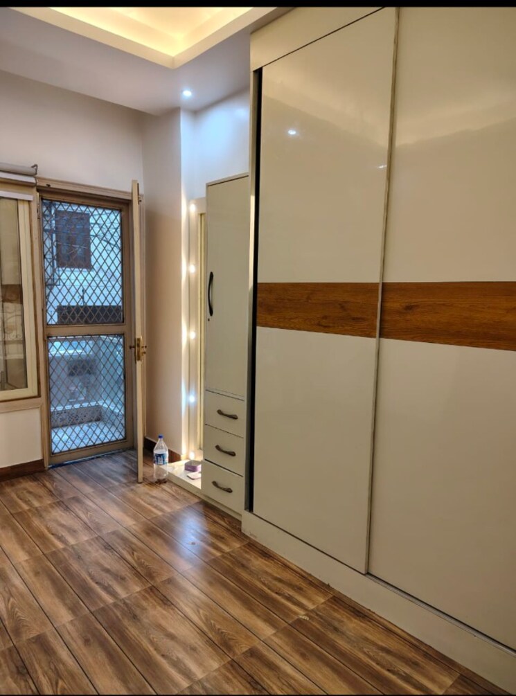 Room, chittaranjan park 2.5 Bedroom 1155 Sq.Ft. Builder Floor In Chittaranjan Park Delhi 9051062