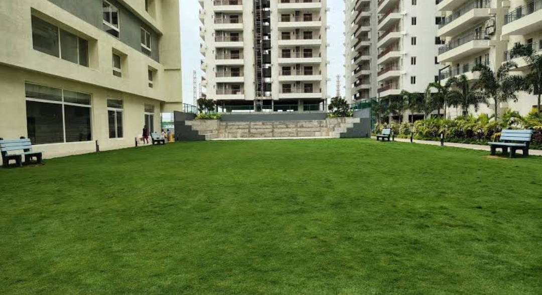 3 BHK + Pooja Room 1850 Sq.Ft. Apartment in Aakriti Miro