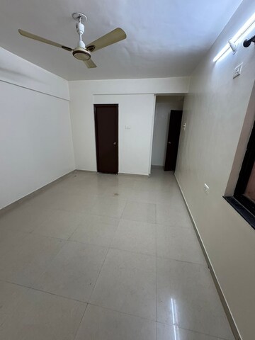 Room in 3 BHK Apartment at Goel Ganga Hill Mist Harmony, Kondhwa – for Rent